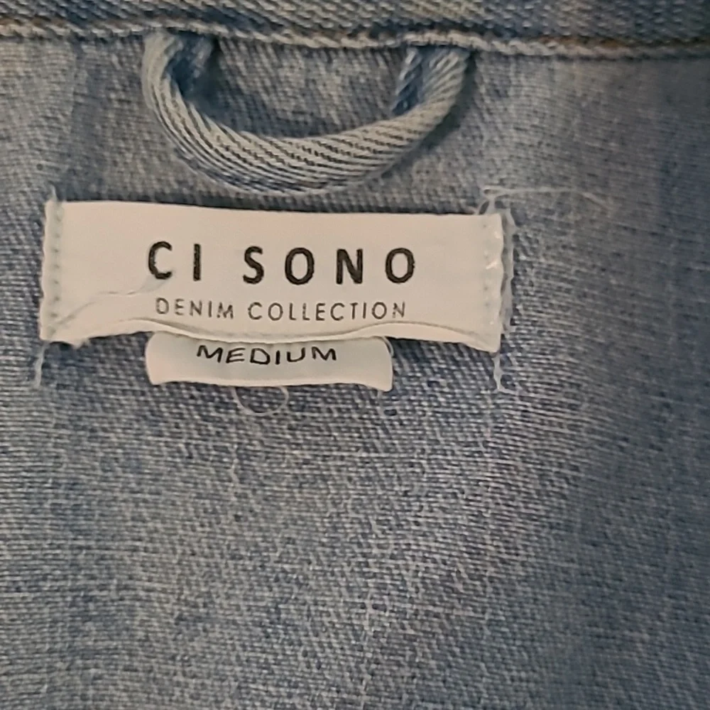 Ci Sono jean jacket size medium - Picture 2 of 3